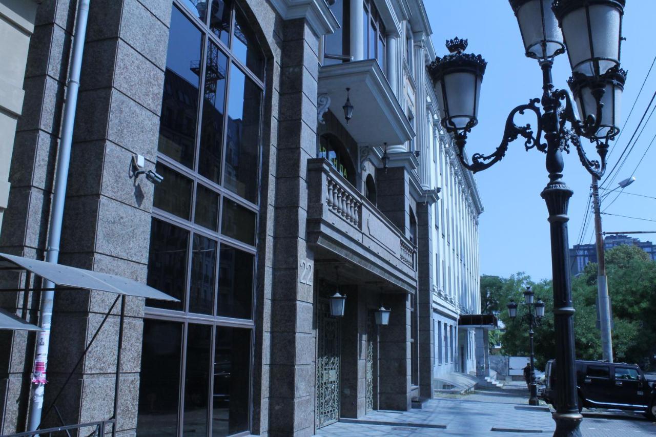 Apartment - Heart Of Odessa Exterior foto